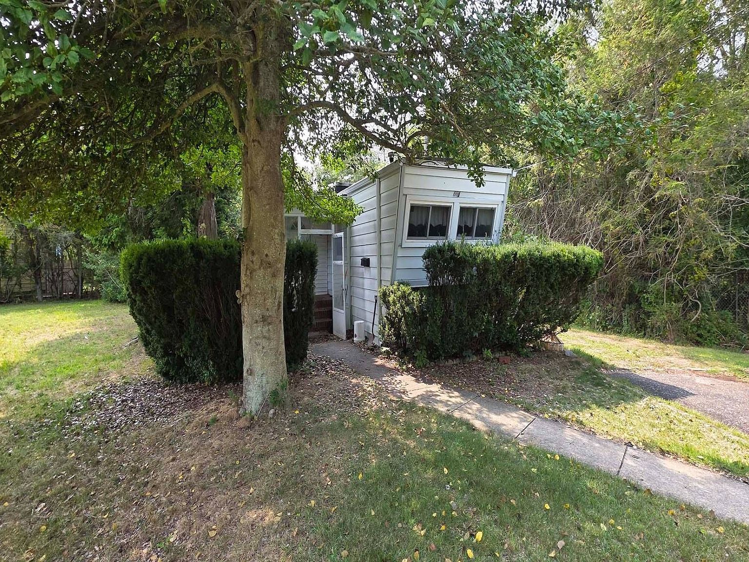 660 Northville Tpke Riverhead, NY 11901 - Thumbnail 4