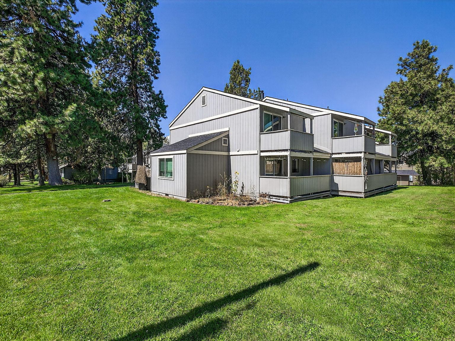 8 SW McKinley Ave Bend, OR 97702 - Thumbnail 4