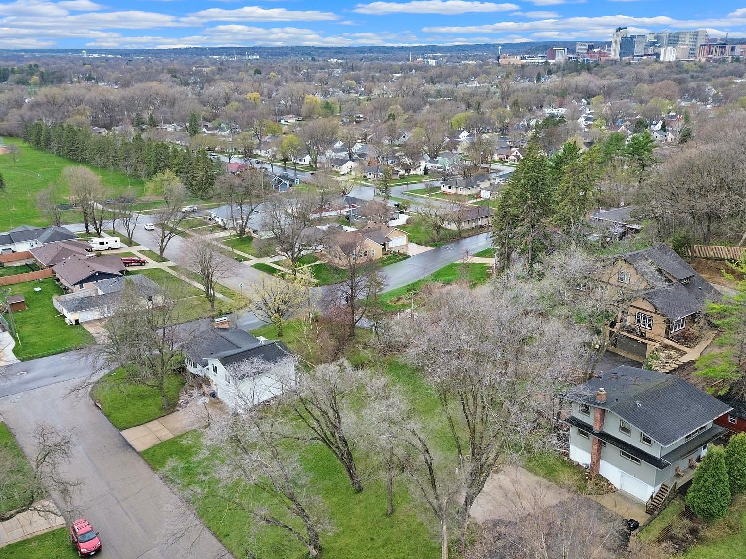 19th Ave NE Rochester, MN 55906 - Thumbnail 4