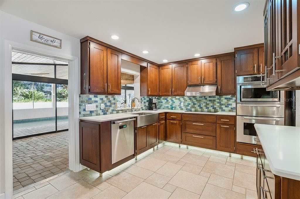 103 S Lakeshore Dr Minneola, FL 34715 - Thumbnail 4