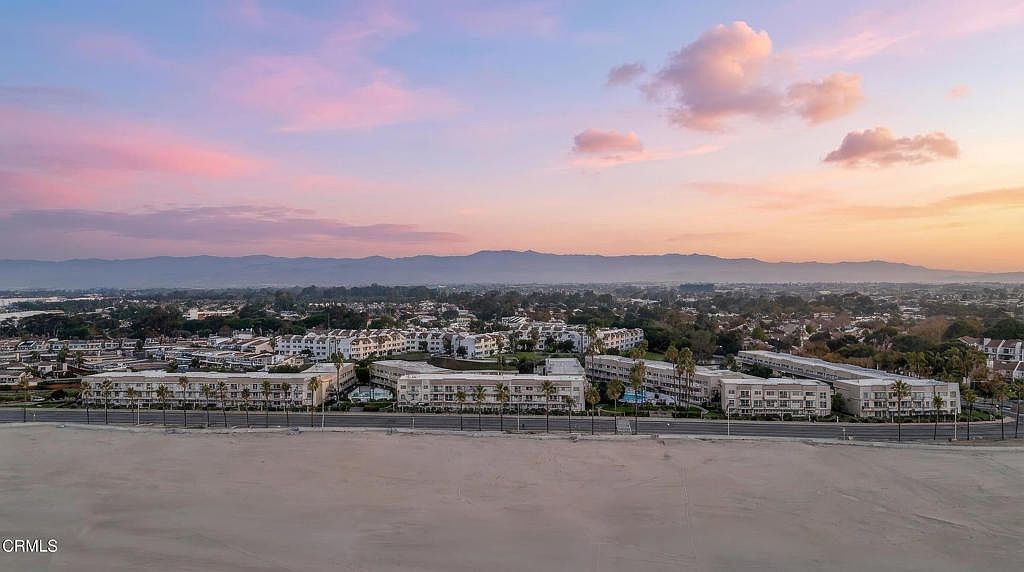 275 E Surfside Dr Port Hueneme, CA 93041 - Thumbnail 4