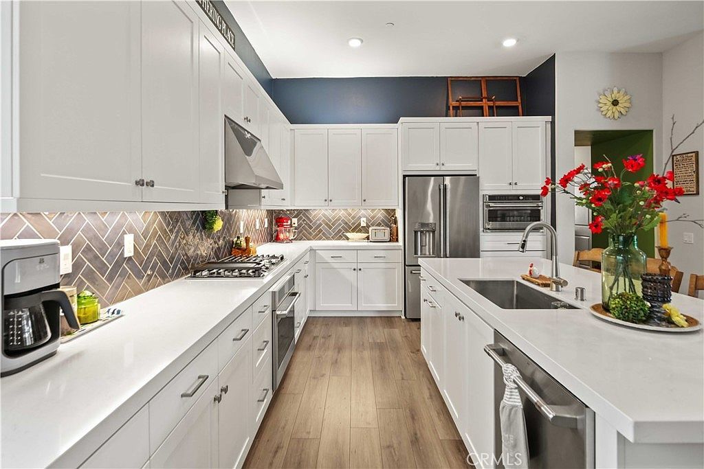 26957 Winding Trail Ct Valencia, CA 91381 - Thumbnail 4