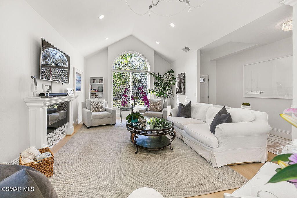 2181 Brookfield Dr Thousand Oaks, CA 91362 - Thumbnail 4