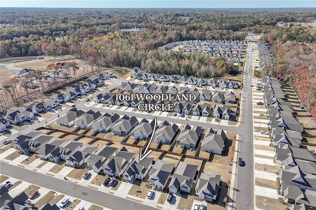 1061 Woodland Cir Opelika, AL 36801 - Thumbnail 4