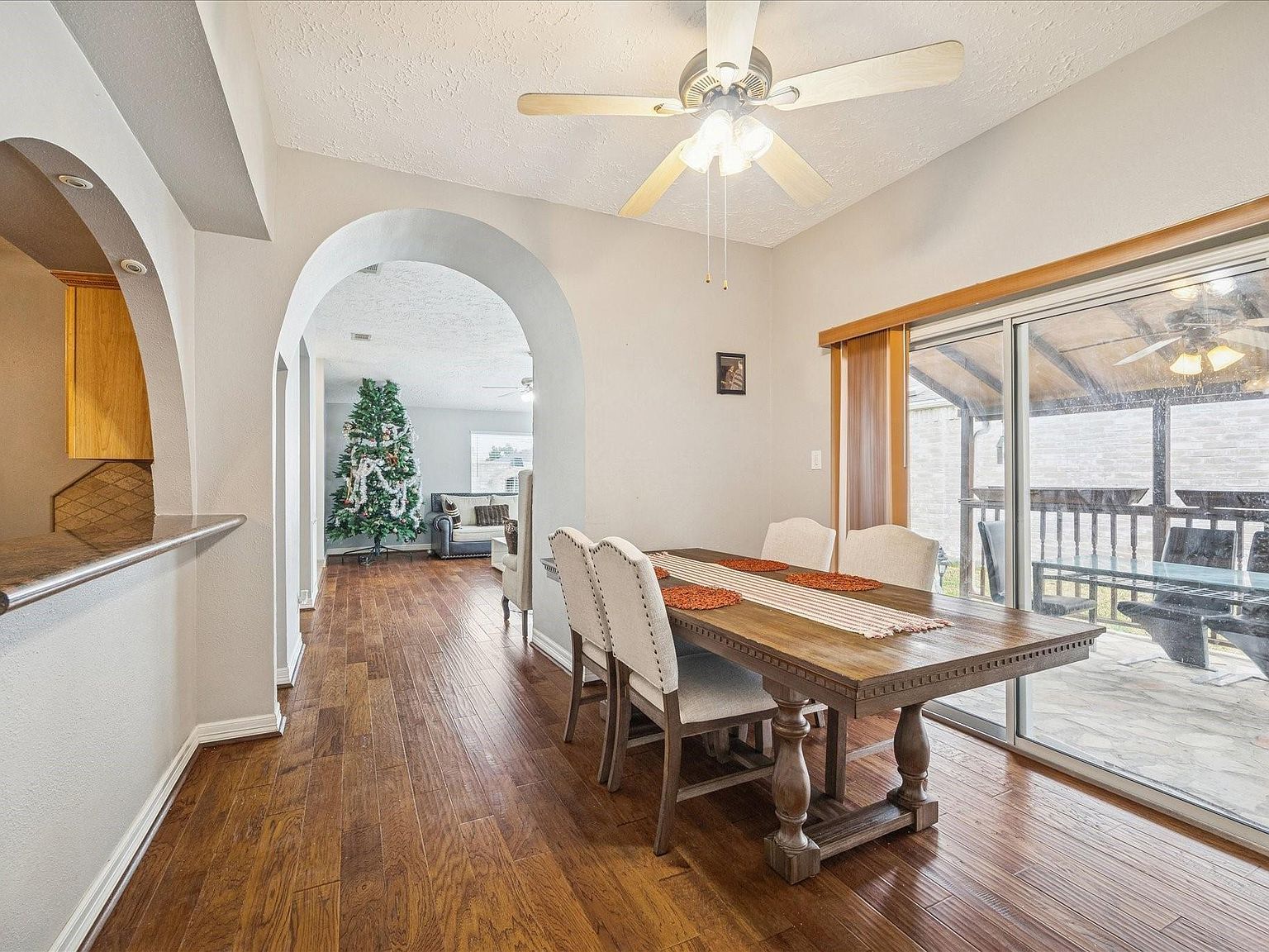 16147 New Field Dr Houston, TX 77082 - Thumbnail 4