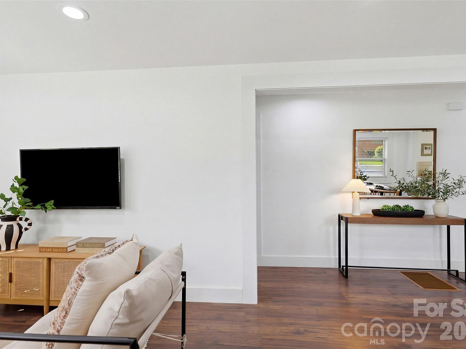 1642 Washington Ave Charlotte, NC 28216 - Thumbnail 4