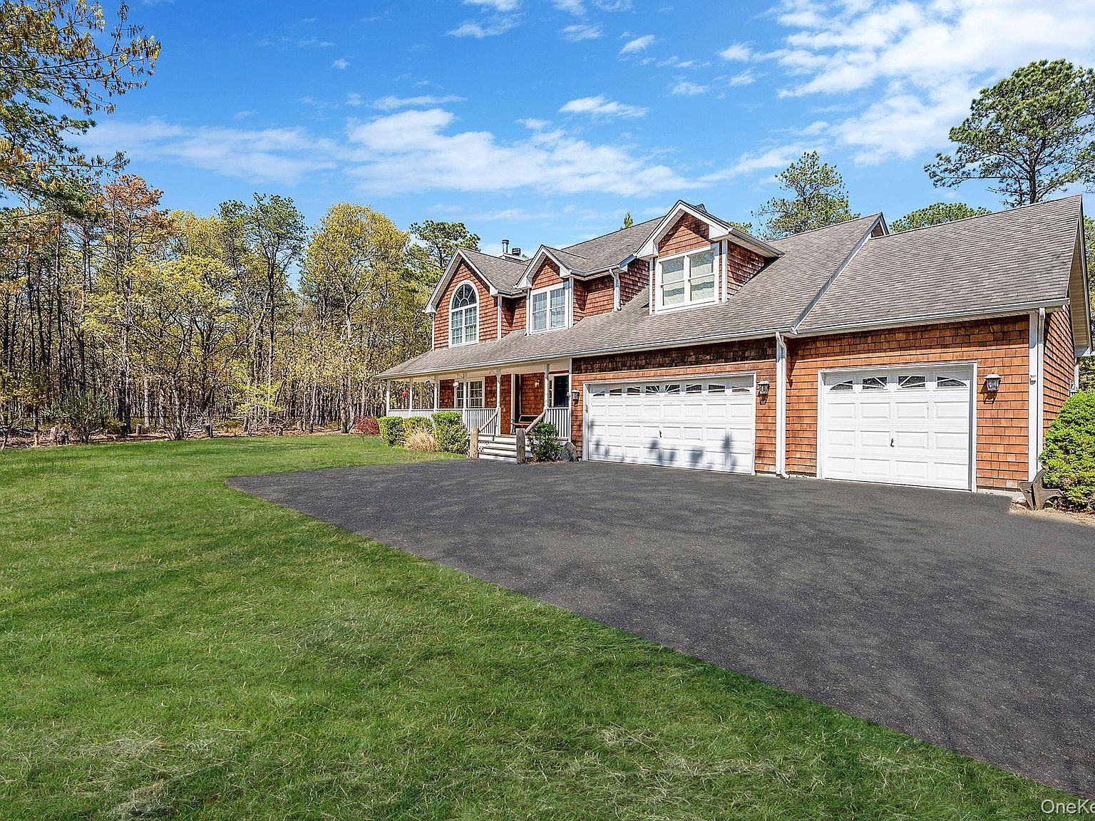 41 N Cozine Rd Manorville, NY 11949 - Thumbnail 4