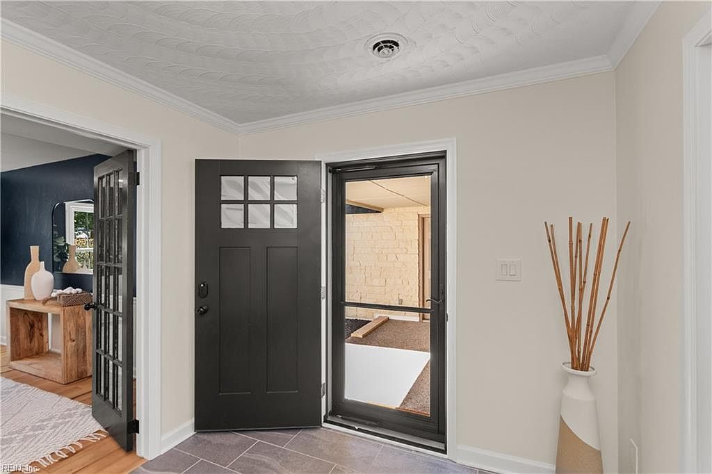 1445 Ashley Dr Virginia Beach, VA 23454 - Thumbnail 4