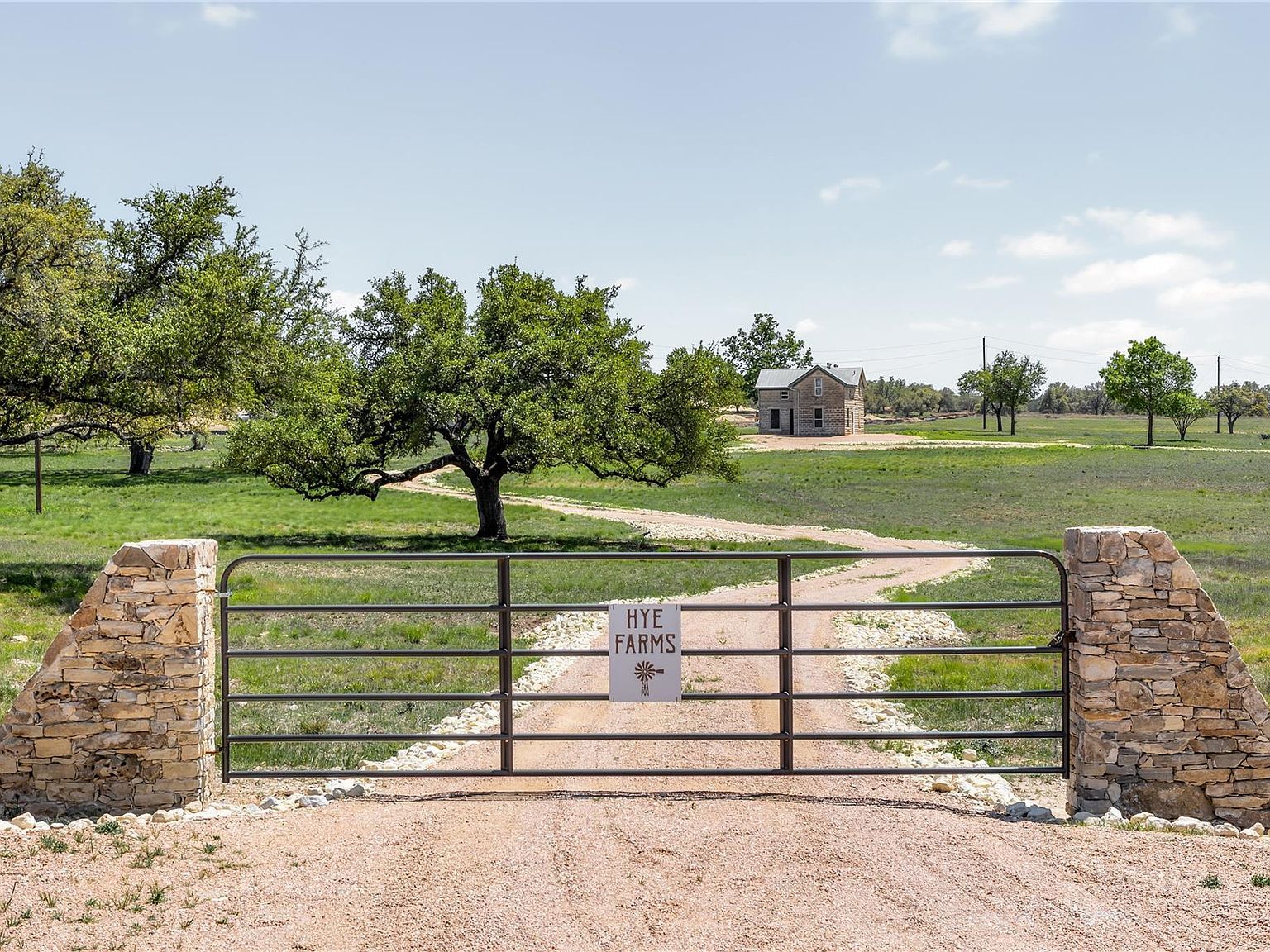 9695 W Us Highway 290 Hye, TX 78635 - Thumbnail 4