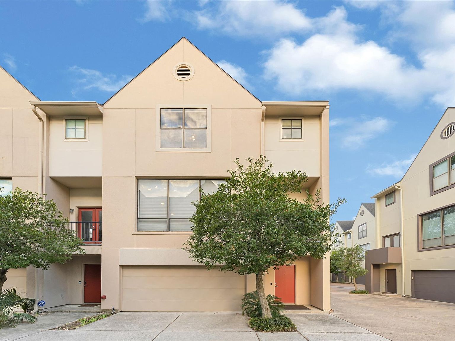 939 Colorado St Unit 8 Houston, TX 77007 - Thumbnail 4