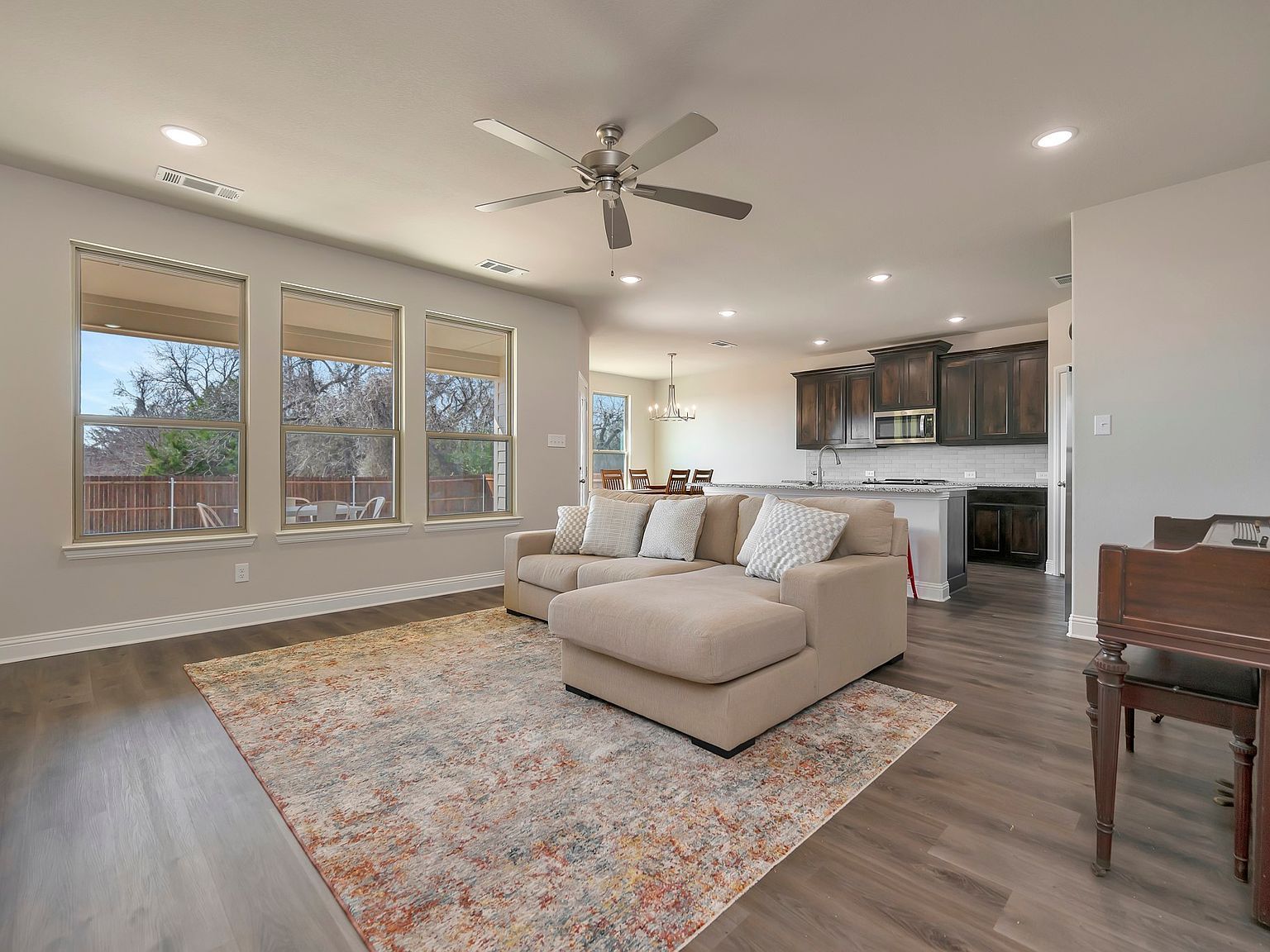 2202 Briarwood Dr Bridgeport, TX 76426 - Thumbnail 4