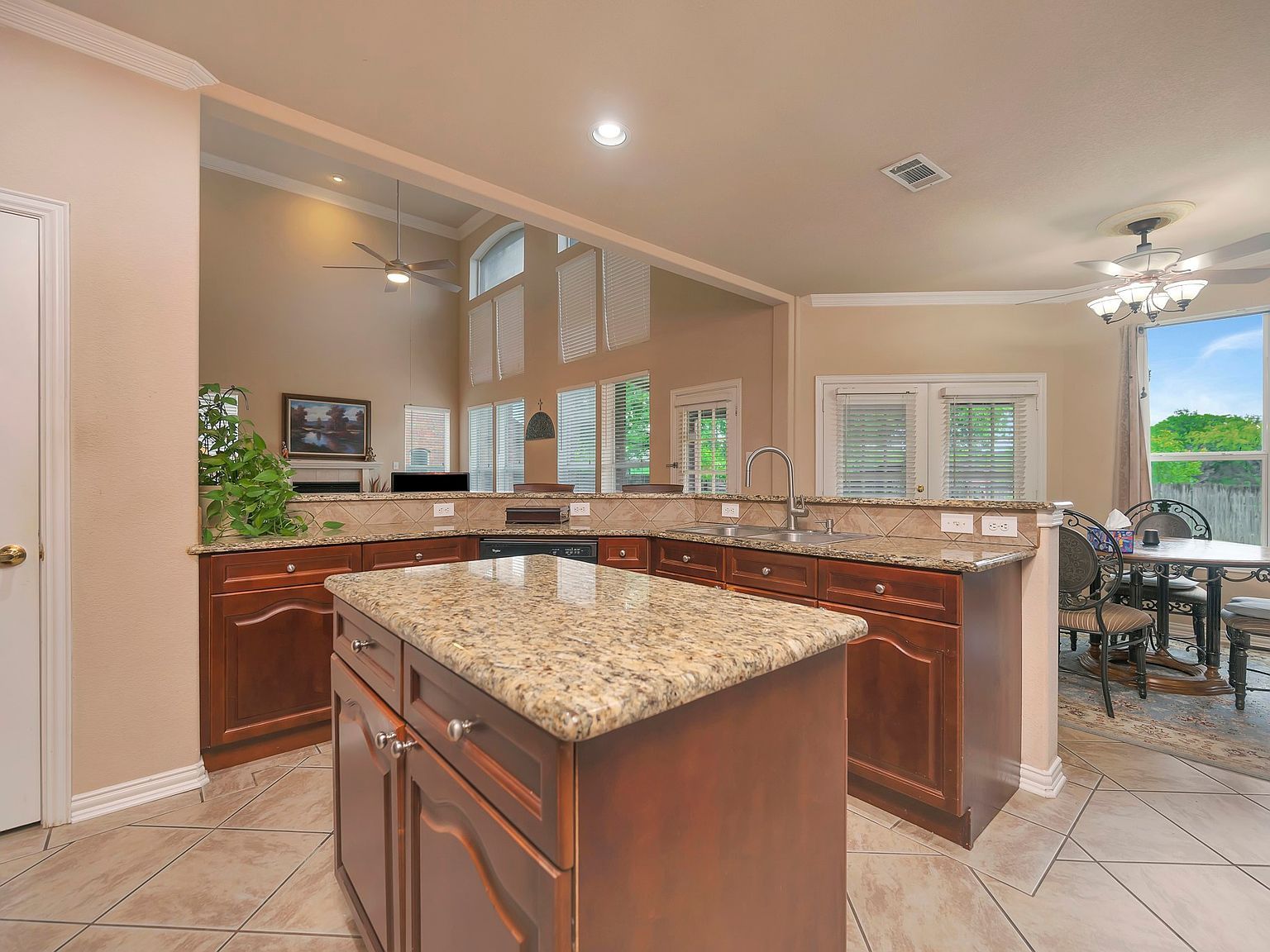 4730 Bayberry St Flower Mound, TX 75028 - Thumbnail 4