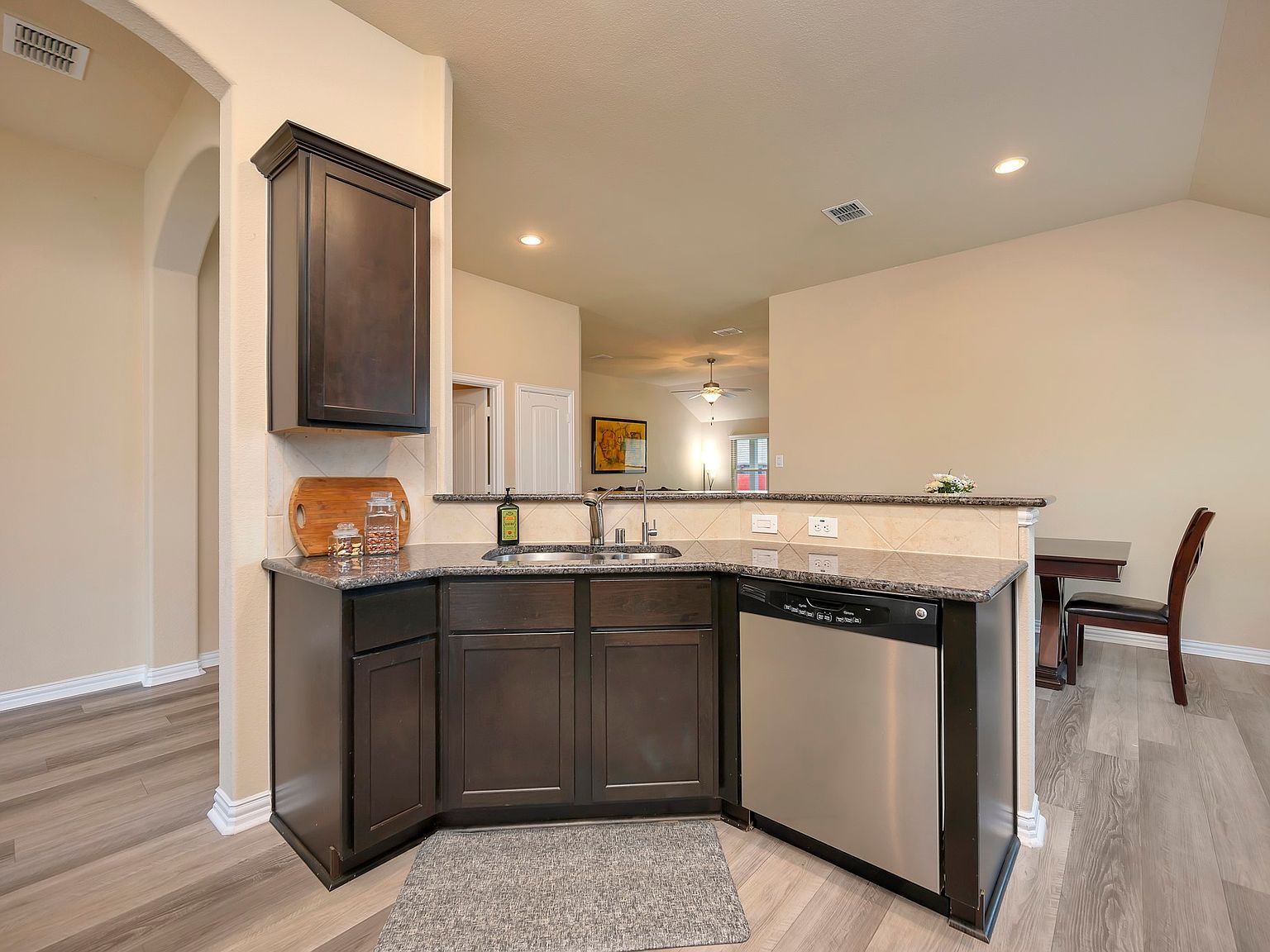 933 Keel Line Dr Crowley, TX 76036 - Thumbnail 4