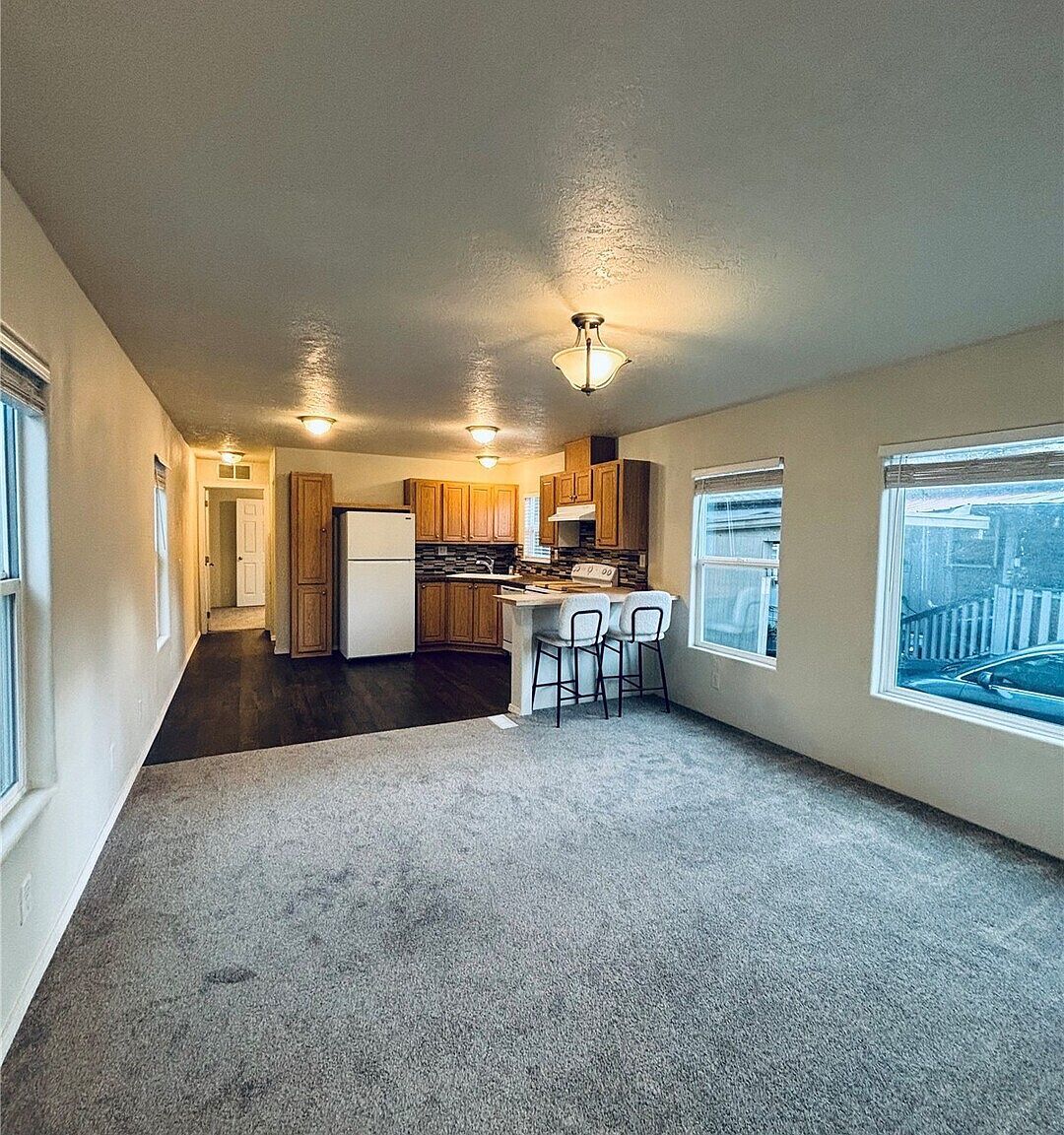 17114 153rd Ave SE Trailer 10 Yelm, WA 98597 - Thumbnail 4