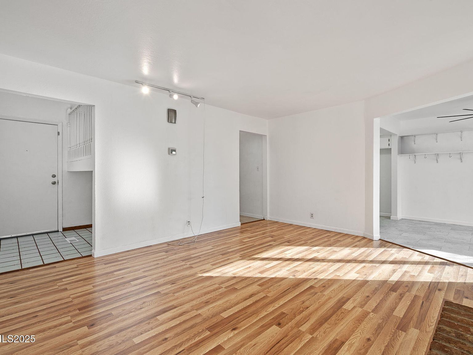 1889 Merchant St Sparks, NV 89431 - Thumbnail 4