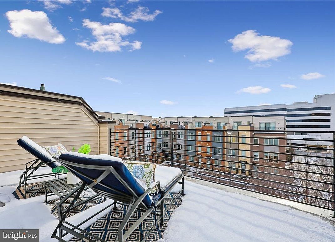 882 Thompson Cres #28 Rockville, MD 20852 - Thumbnail 4