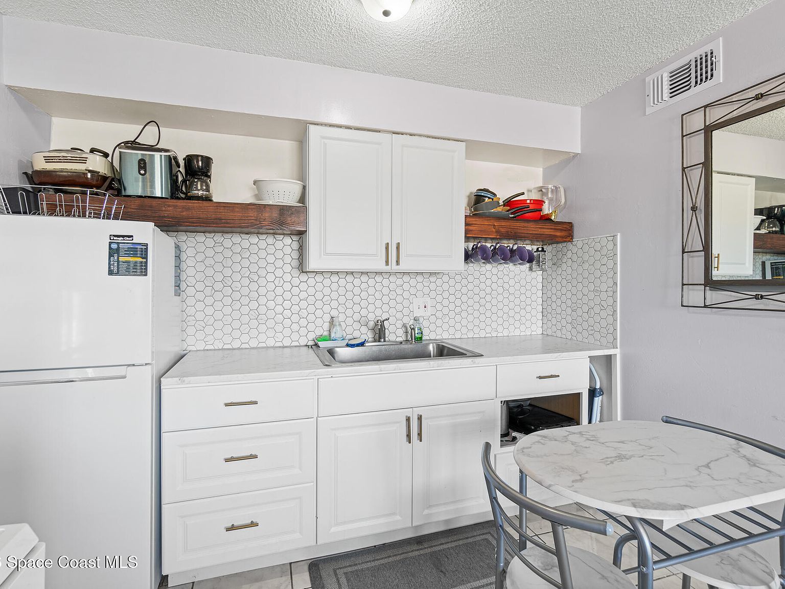 232 San Juan Cir Melbourne, FL 32935 - Thumbnail 4