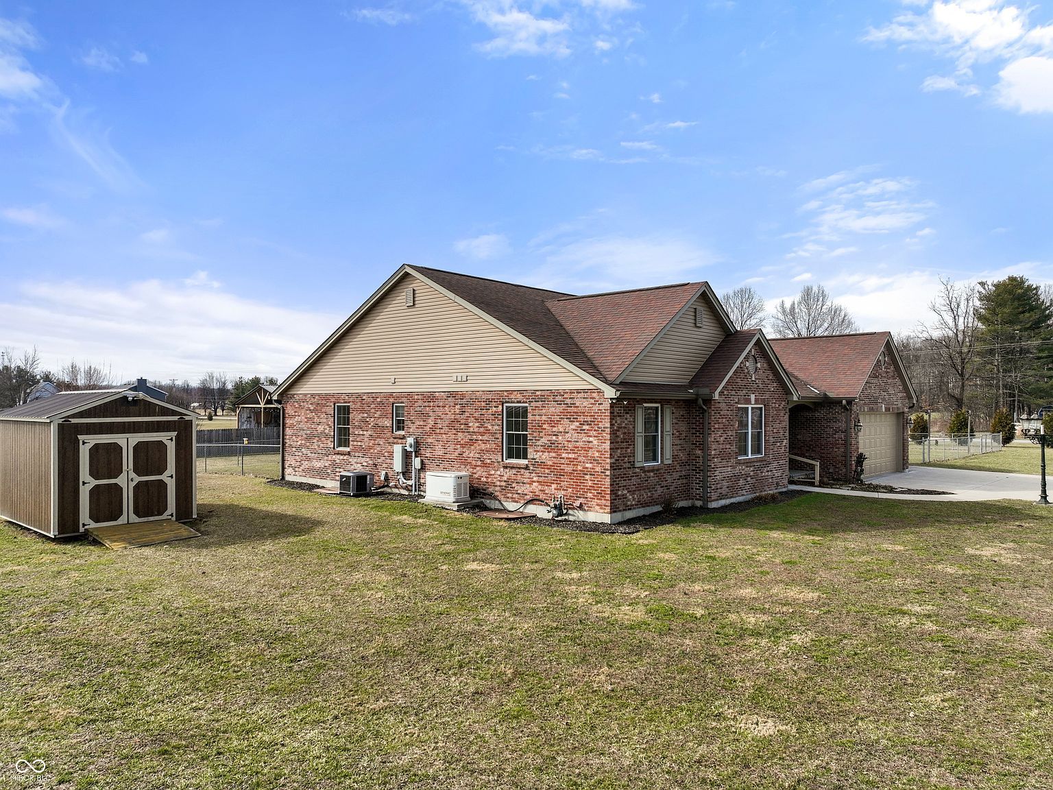 9032 E Edgewood Ln Sunman, IN 47041 - Thumbnail 4