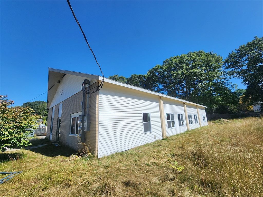 179 Pratt St Fitchburg, MA 01420 - Thumbnail 4