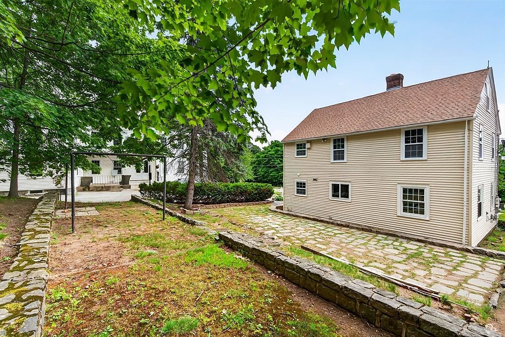118 Blossom St Fitchburg, MA 01420 - Thumbnail 4