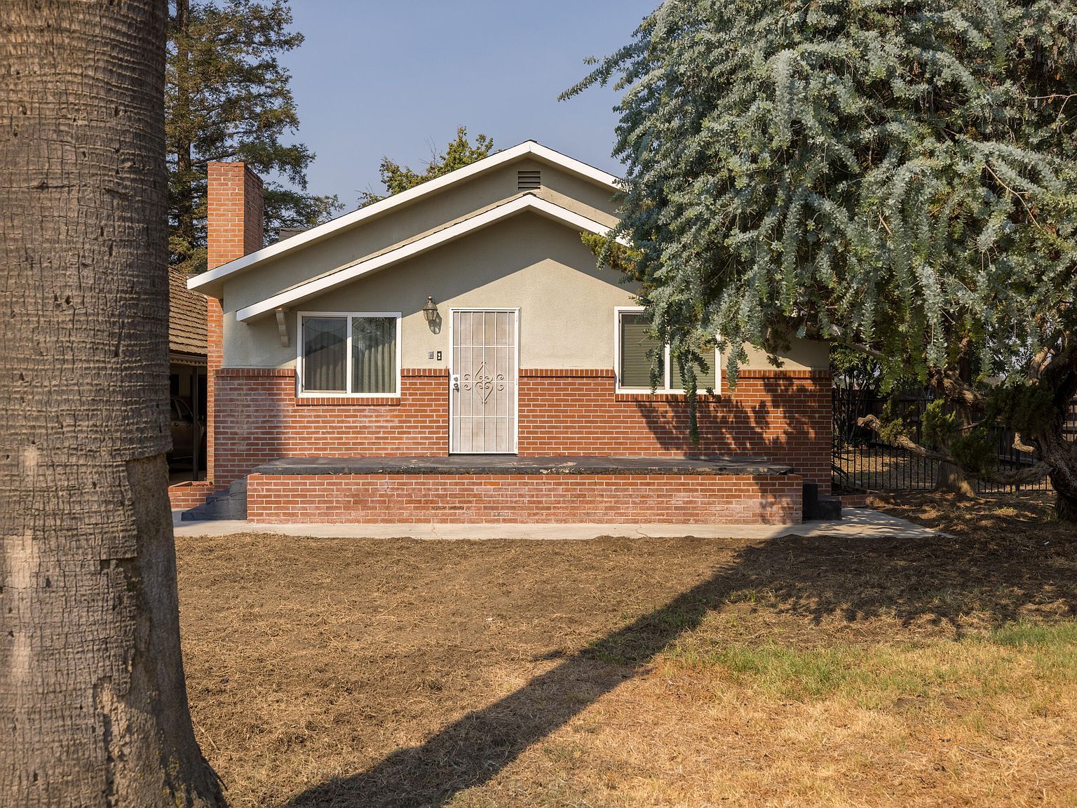 1149 N E St Tulare, CA 93274 - Thumbnail 4