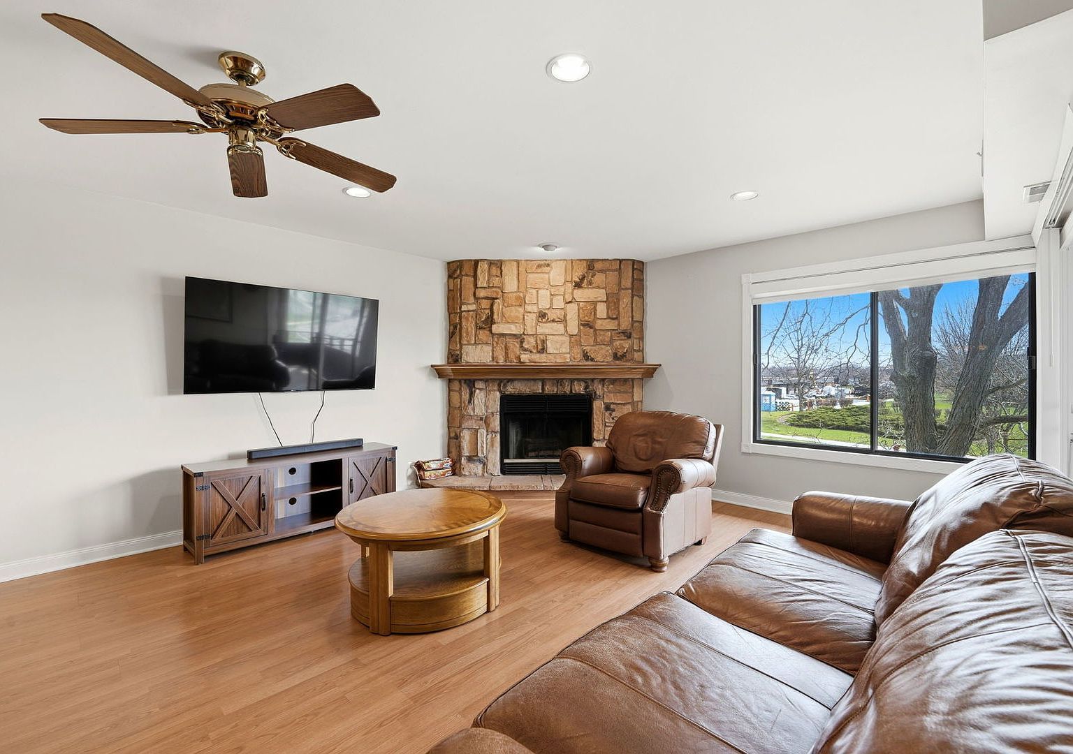 1350 N Sterling Ave Unit 201 Palatine, IL 60067 - Thumbnail 4
