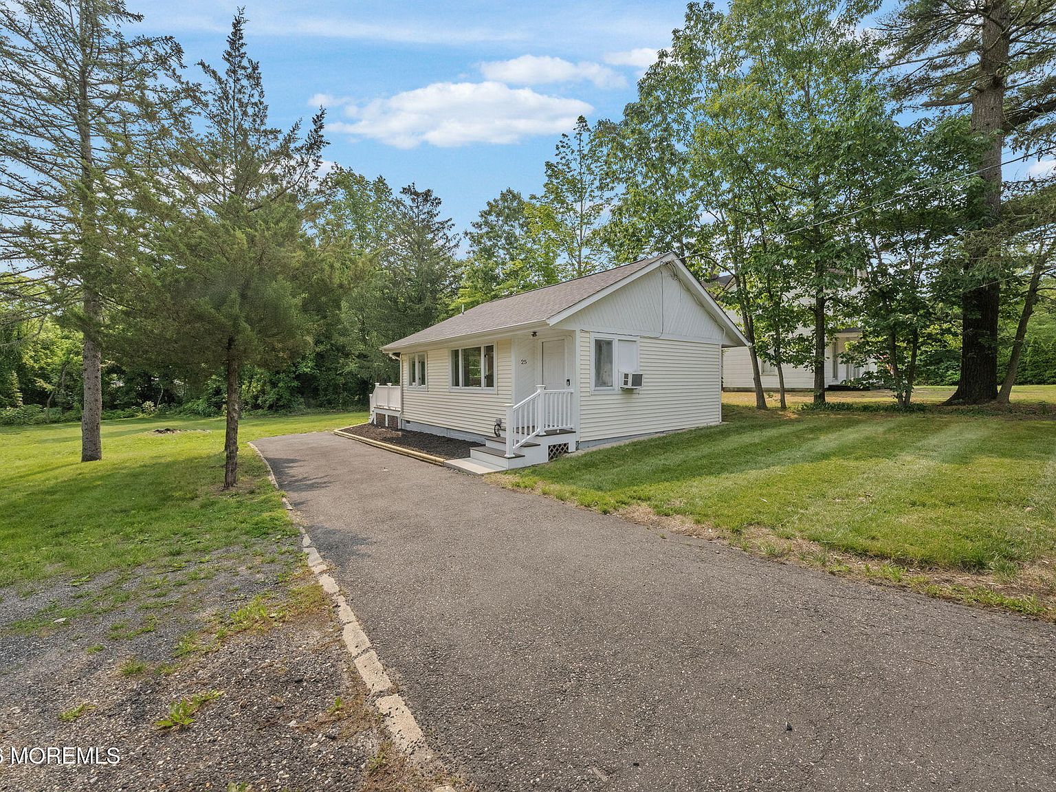 25 Cassville Rd Jackson, NJ 08527 - Thumbnail 4