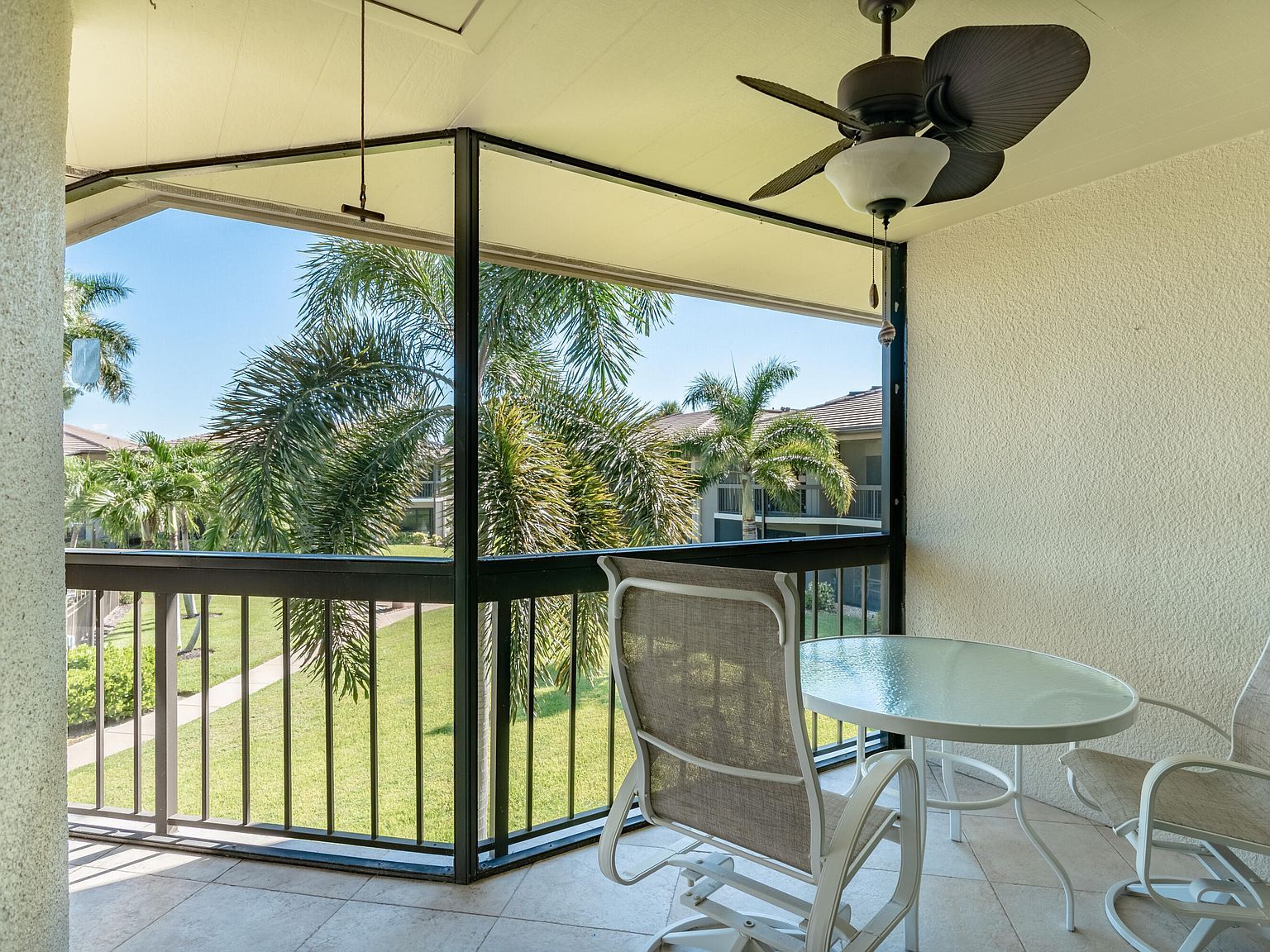 513 Seaview Ct APT P3 Marco Island, FL 34145 - Thumbnail 4