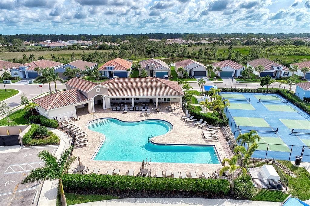 620 Nasturtium Ct Nokomis, FL 34275 - Thumbnail 4