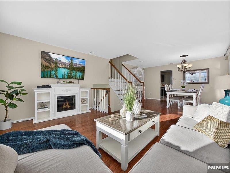 33 Sherwood Dr Ramsey, NJ 07446 - Thumbnail 4