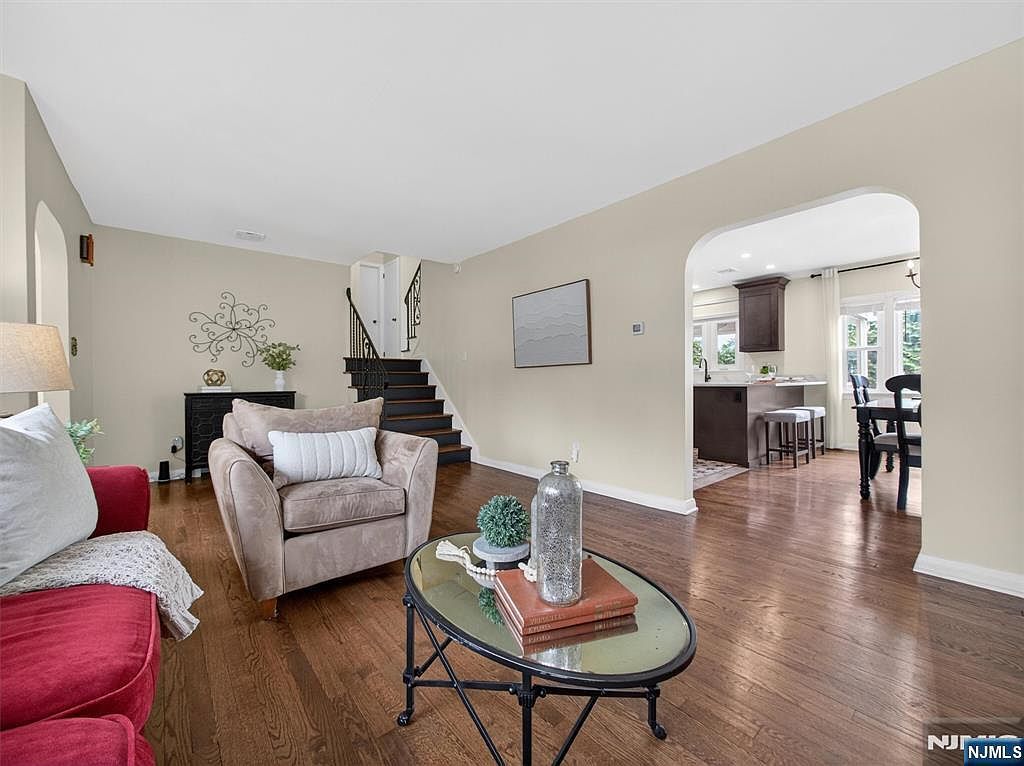 247 Steilen Ave Ridgewood, NJ 07450 - Thumbnail 4