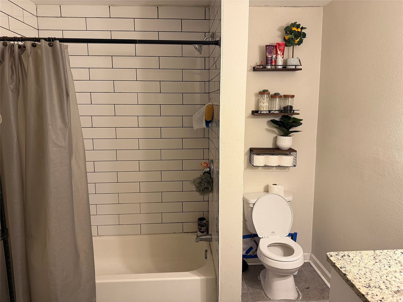 110 S Hickory Ave Denison, TX 75020 - Thumbnail 4