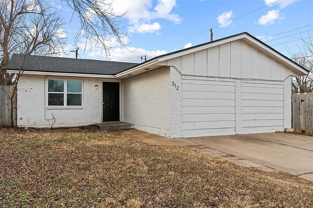 312 E Greenwood Ln Mustang, OK 73064 - Thumbnail 4