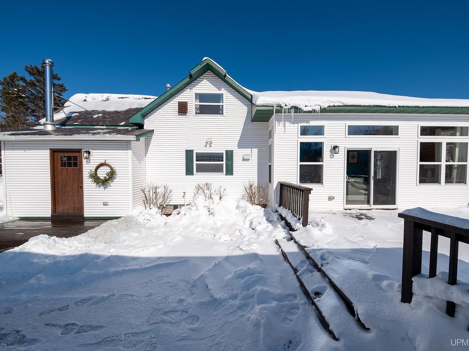 130 Taylor Rd Gwinn, MI 49841 - Thumbnail 4