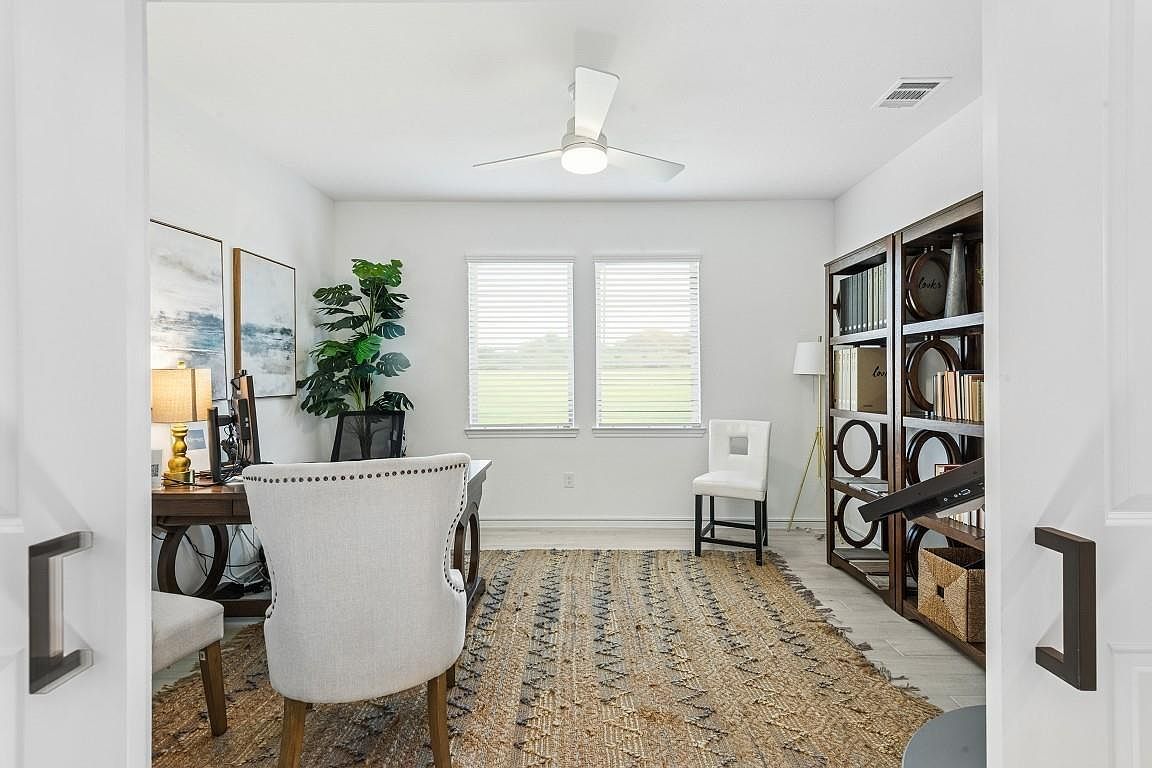 901 Kingwood Dr League City, TX 77573 - Thumbnail 4