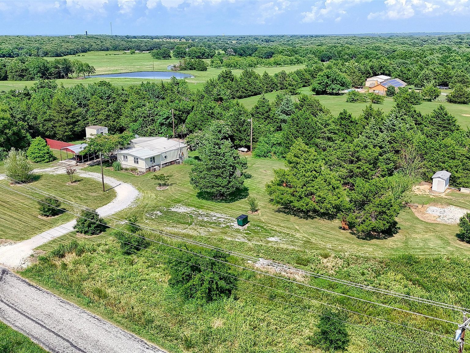 2447 Cemetery Rd Pottsboro, TX 75076 - Thumbnail 4