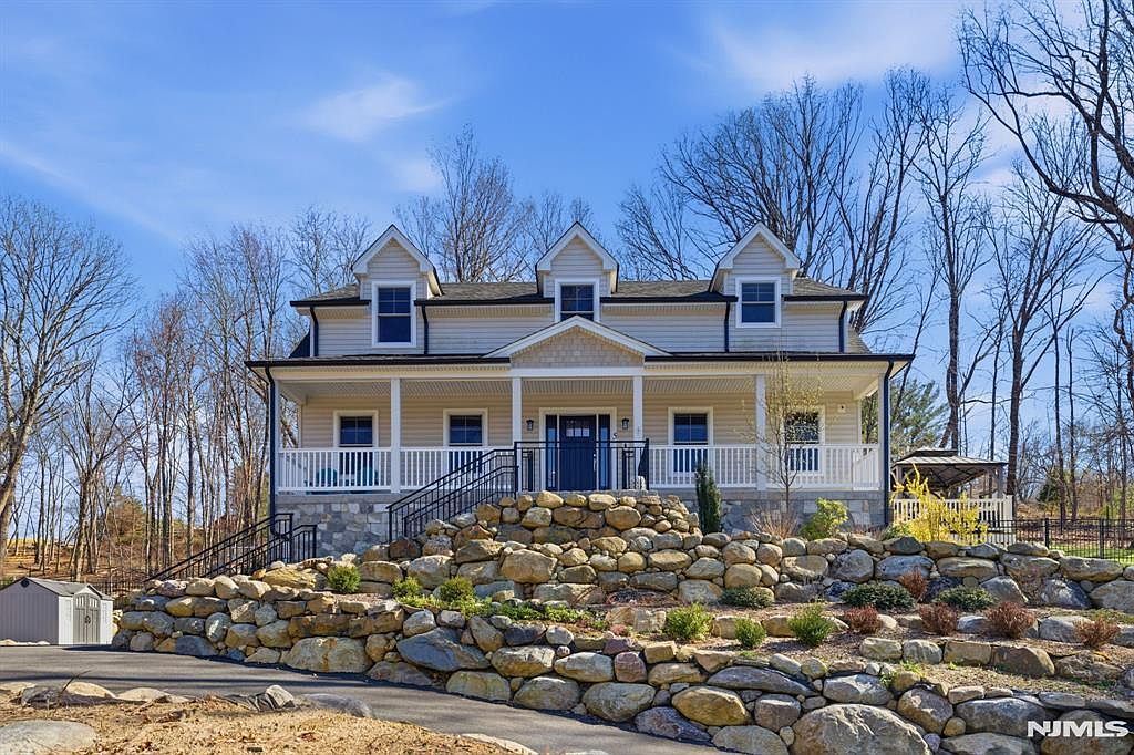 5 Laura Ln Oakland, NJ 07436 - Thumbnail 4