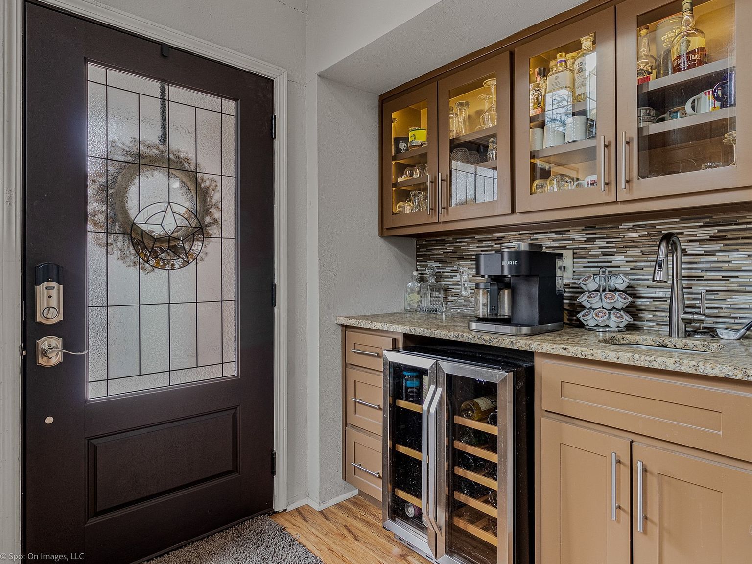 700 Silverstone Ln Irving, TX 75063 - Thumbnail 4