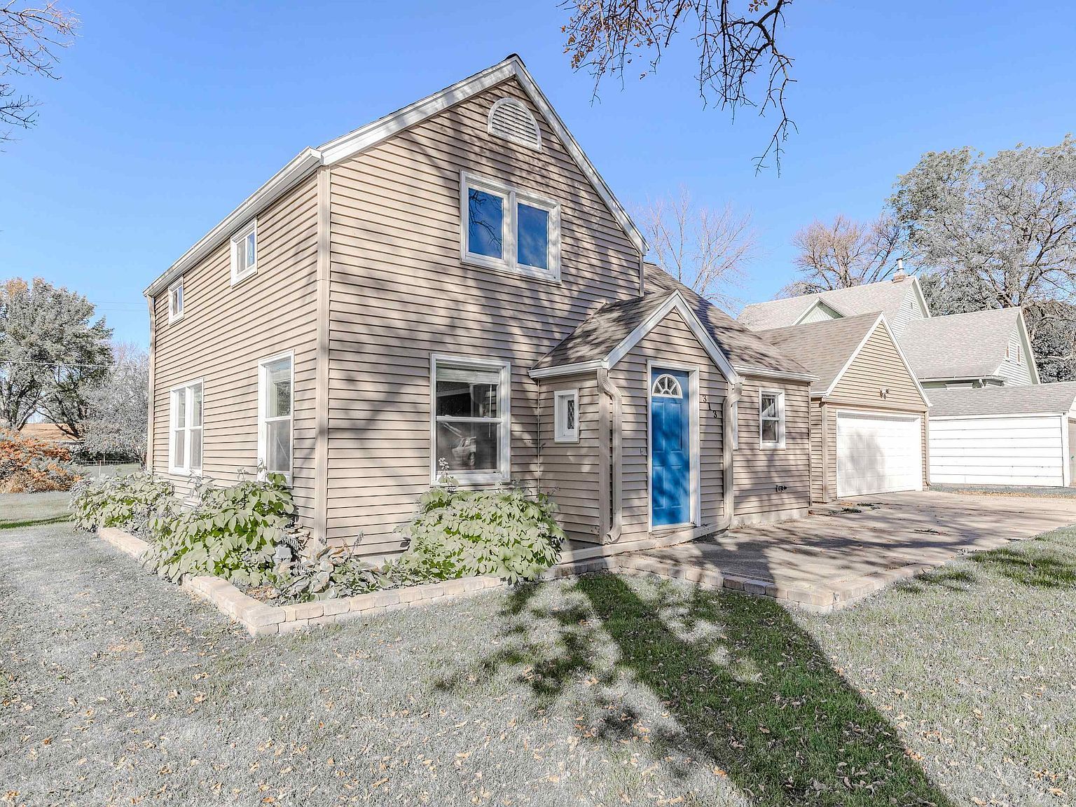 313 E 3rd St Lake Park, IA 51347 - Thumbnail 4