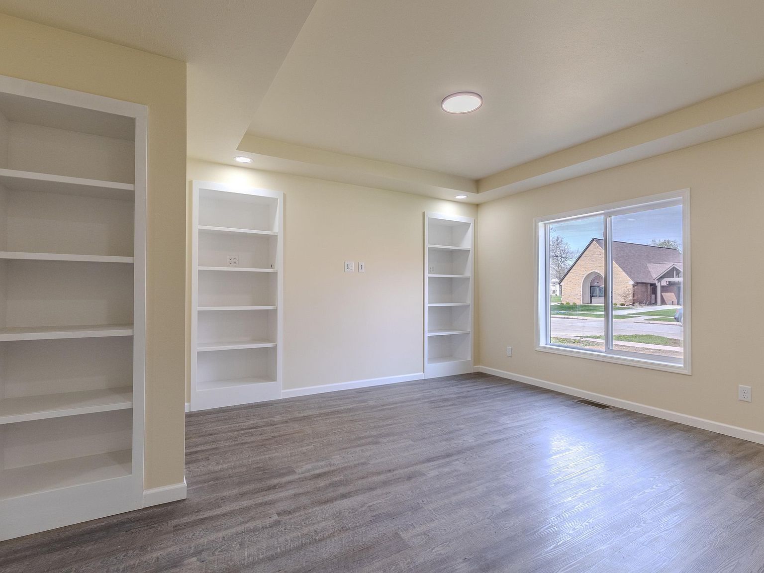 220 W 3rd St Spencer, IA 51301 - Thumbnail 4