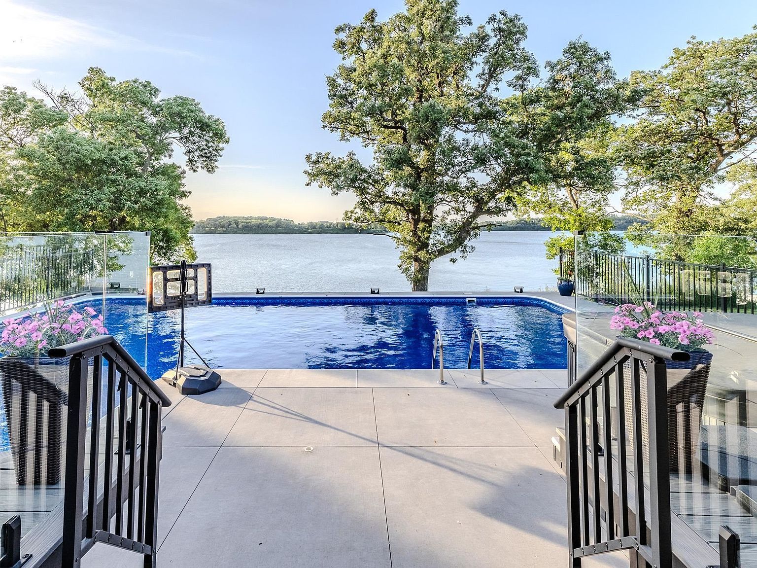 112 W Bay Rd Lake Park, IA 51347 - Thumbnail 4