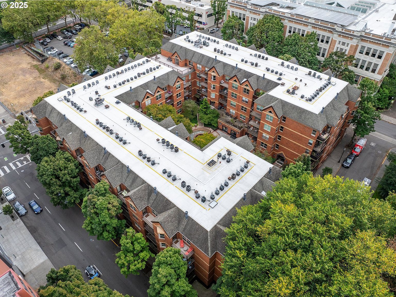 1500 SW Park Ave APT 523 Portland, OR 97201 - Thumbnail 4