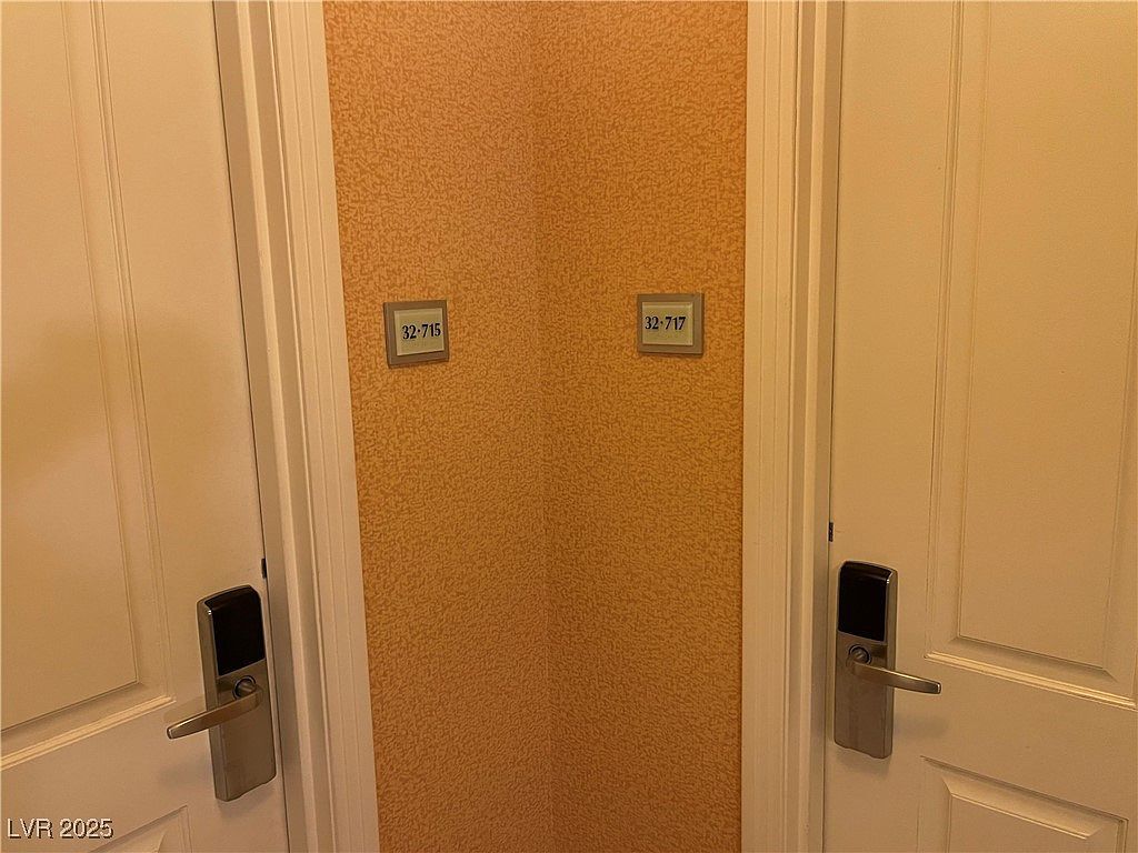 135 Harmon Ave #3215 Las Vegas, NV 89109 - Thumbnail 4