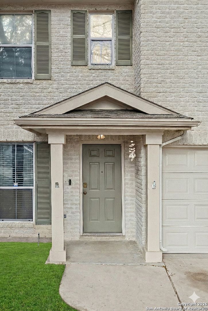 10310 Springwood Sq Universal City, TX 78148 - Thumbnail 4