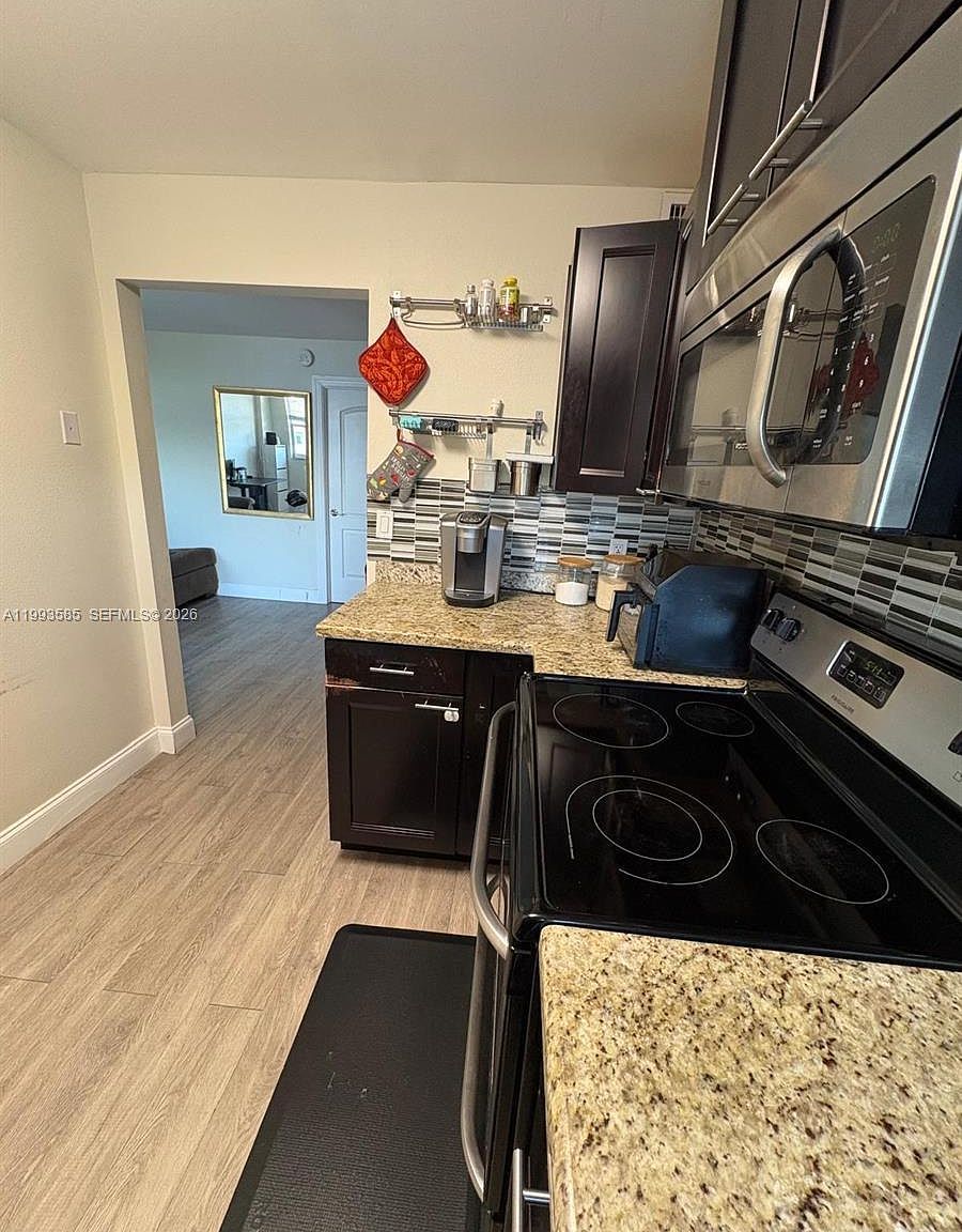 910 Michigan Ave APT 505 Miami Beach, FL 33139 - Thumbnail 4