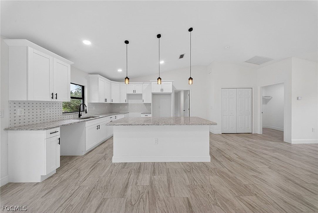 1201 W 11th St Lehigh Acres, FL 33972 - Thumbnail 4