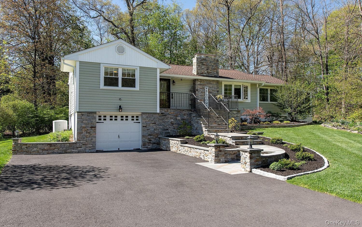 12 Pine Hill Dr Wappingers Falls, NY 12590 - Thumbnail 4