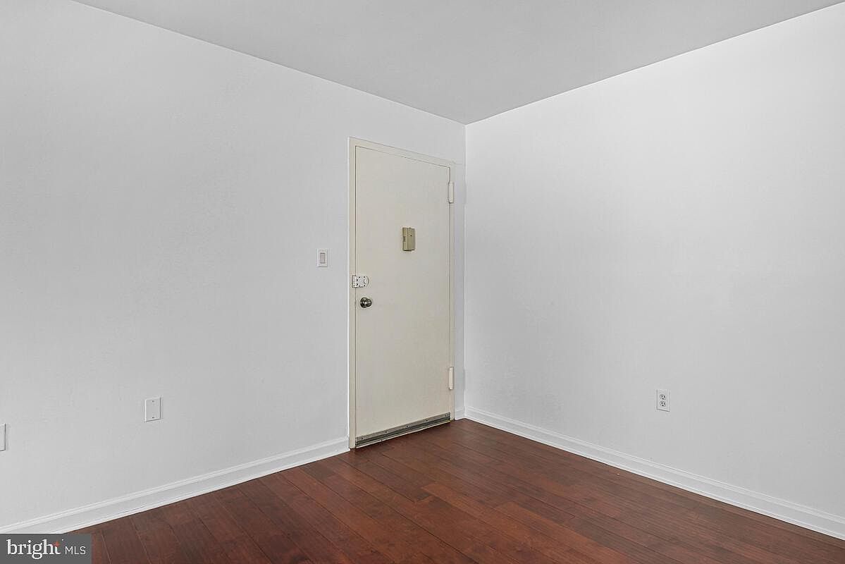 1604 Renate Dr APT 104 Woodbridge, VA 22192 - Thumbnail 4