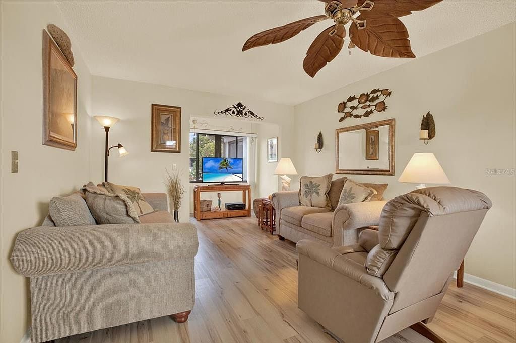 2750 E Bay Dr APT 12E Largo, FL 33771 - Thumbnail 4