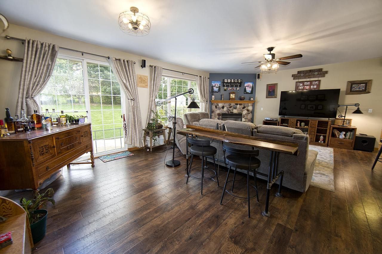 625 Chadwick Dr Watertown, WI 53094 - Thumbnail 4